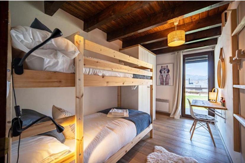 Casa Catania-Acogedora Casa Con Impresionantes Vistas-Fibra Optica Villa Salardu Luaran gambar